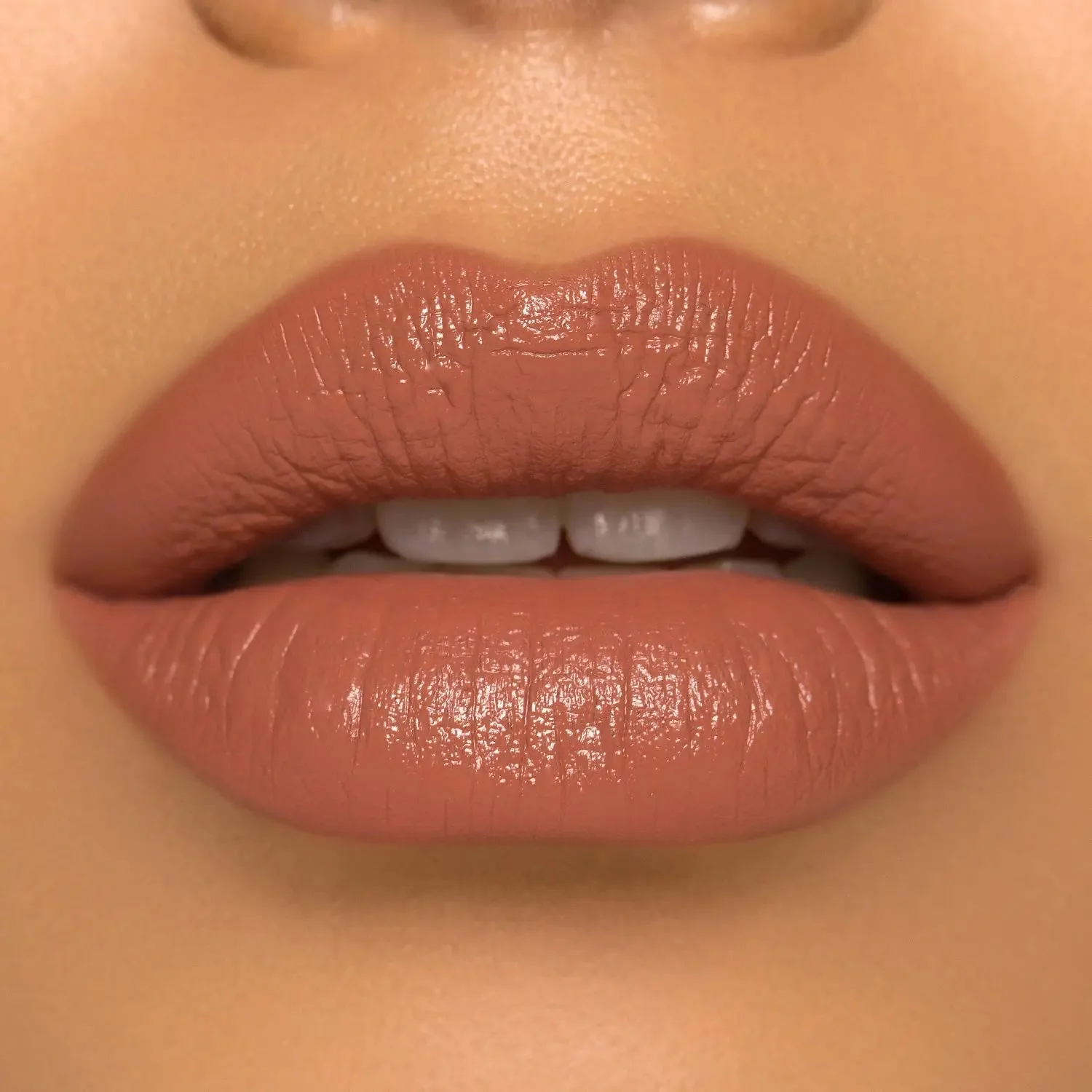 I NEED A NUDE LIPSTICK - Image 36