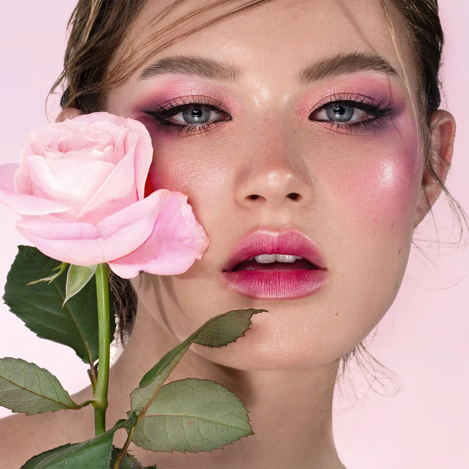 MINI ROSE EYESHADOW PALETTE - Image 7